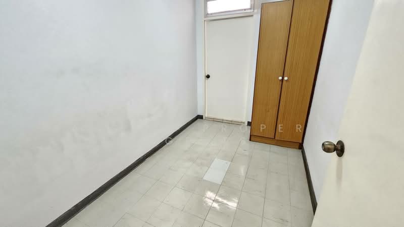 Krungthep Thani Tower, Bangkok, 56 Soi Sukhumvit 24, Khong Tan, Khlong Toei, Bangkok, 3 Bedrooms, 230 sqm, Condo For Rent, by BANGKOK PROPERTY AGENTS, 500351182 - DDproperty.com