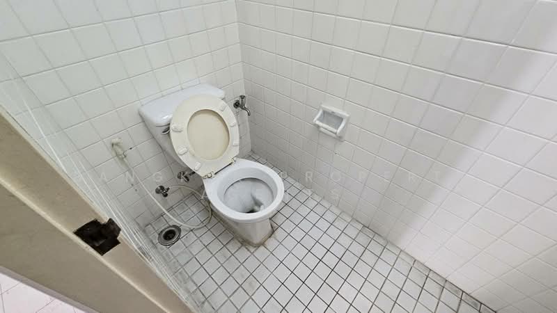 Krungthep Thani Tower, Bangkok, 56 Soi Sukhumvit 24, Khong Tan, Khlong Toei, Bangkok, 2 Bedrooms, 190 sqm, Condo For Rent, by BANGKOK PROPERTY AGENTS, 500351212 - DDproperty.com