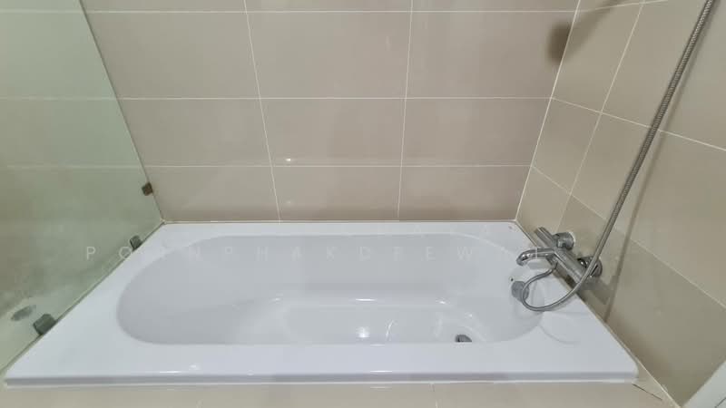 Belle Grand Rama 9, Bangkok, 131 Rama 9 Road, Huai Khwang, Bangkok, 3 Bedrooms, 101 sqm, Condo For Rent, by Arinchaya Pornphakdeewattana, 500351272 - DDproperty.com