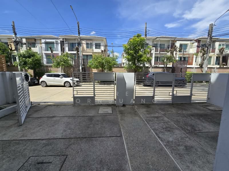 Thanapat Haus Sathorn - Narathiwas, Bangkok, Soi Chuen Chitrung, Nontri Road, Chong Nonsi, Yan Nawa, Bangkok, 5 Bedrooms, 314 sqm, Townhouse For Rent, by Phatareeda Pornsuang, 500351293 - DDproperty.com