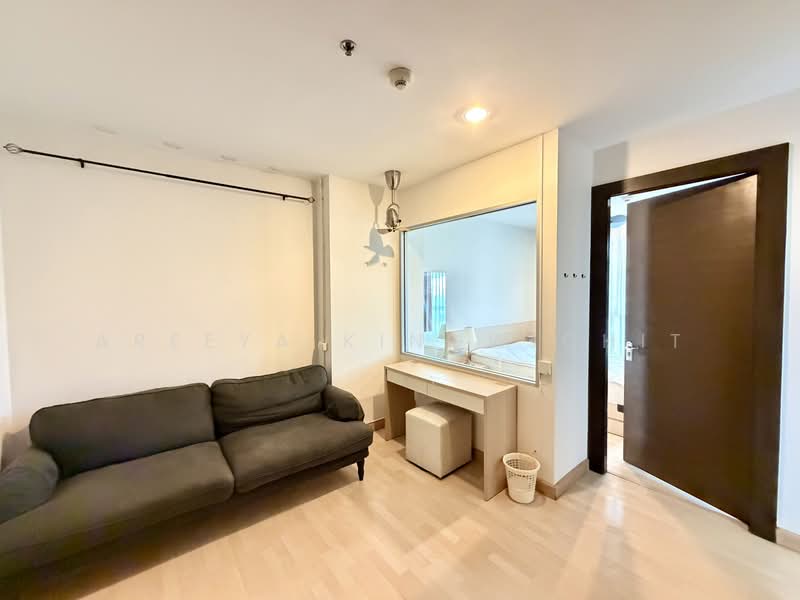Rhythm Ratchada, Bangkok, 558 Ratchadaphisek Road, Samsen Nok, Huai Khwang, Bangkok, 1 Bedroom, 35 sqm, Condo For Rent, by Areeya Kingwichit, 500351309 - DDproperty.com