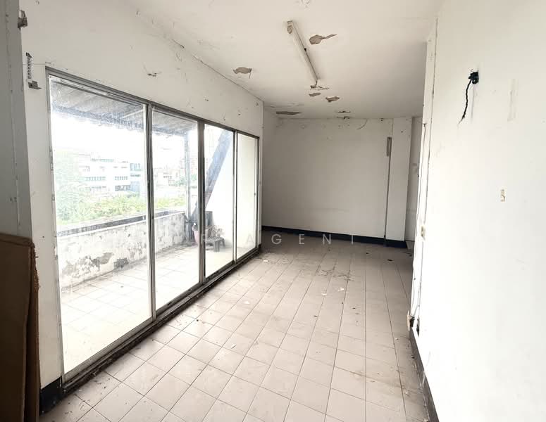 ทาวน์เฮาส์ ซอยรัชดาภิเษก 32, Bangkok, Chan Kasem, Chatuchak, Bangkok, 7 Bedrooms, 250 sqm, Townhouse For Sale, by NR AGENT, 500351316 - DDproperty.com