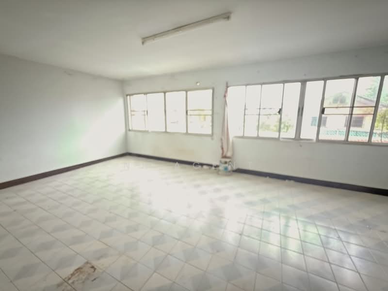 ทาวน์เฮาส์ ซอยรัชดาภิเษก 32, Bangkok, Chan Kasem, Chatuchak, Bangkok, 7 Bedrooms, 250 sqm, Townhouse For Sale, by NR AGENT, 500351316 - DDproperty.com