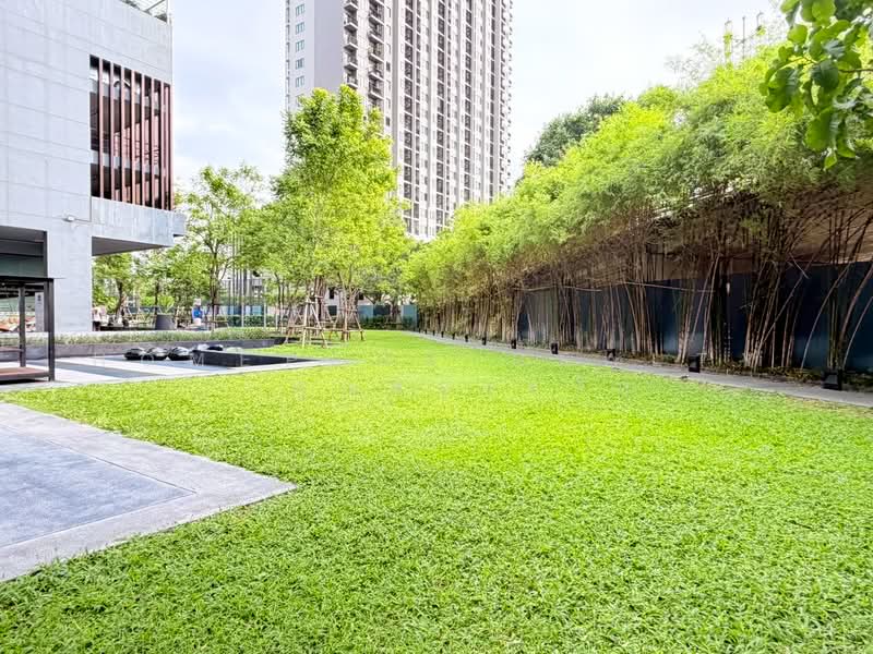 The Base Sukhumvit 77, Bangkok, 289 Sukhumvit 77 Road, Phra Kanong Nua, Watthana, Bangkok, 2 Bedrooms, 57 sqm, Condo For Sale, by HOMEPLUS REALTY - คุณของขวัญ, 500351335 - DDproperty.com