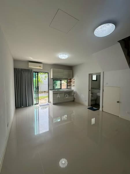 Baan Klang Muang Ratchaphruek - Rattanathibet, Nonthaburi, Soi Yothathikan, Nonthaburi 2023, Bang Rak Yai, Bang Bua Thong, Nonthaburi, 3 Bedrooms, 145 sqm, Townhouse For Rent, by NR AGENT, 500351367 - DDproperty.com