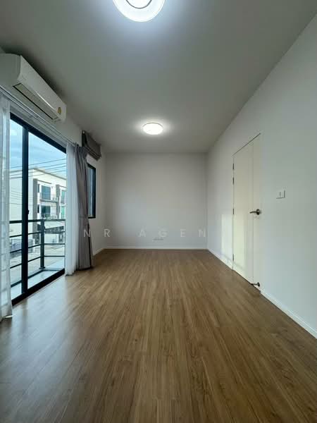 Baan Klang Muang Ratchaphruek - Rattanathibet, Nonthaburi, Soi Yothathikan, Nonthaburi 2023, Bang Rak Yai, Bang Bua Thong, Nonthaburi, 3 Bedrooms, 145 sqm, Townhouse For Rent, by NR AGENT, 500351367 - DDproperty.com