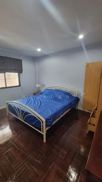 Waratorn Ville, Bangkok, Soi Rerktrilak, Suan Luang, Bangkok, 5 Bedrooms, 300 sqm, Townhouse For Rent, by NR AGENT, 500351380 - DDproperty.com