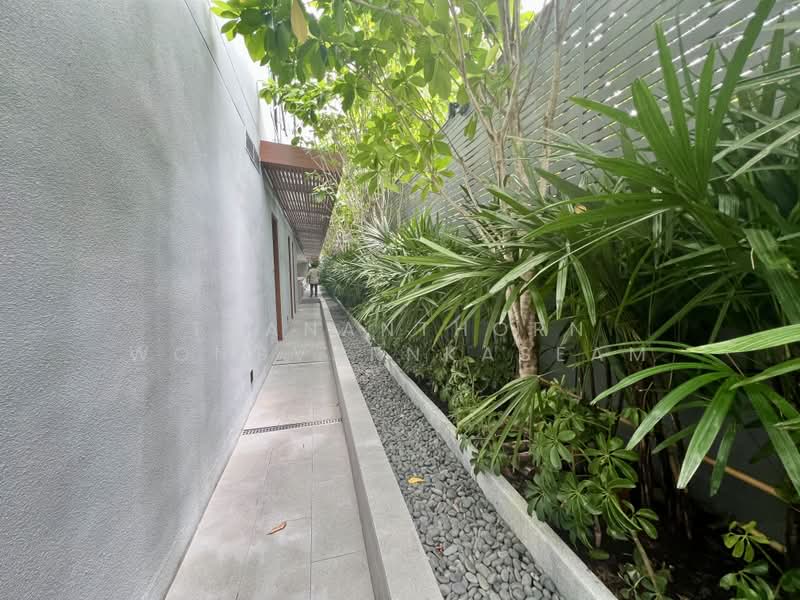 Via 34, Bangkok, 15 Soi Sukhumvit 34, Khong Tan, Khlong Toei, Bangkok, 2 Bedrooms, 94 sqm, Condo For Rent, by Thananthorn Wongvarnkaseam, 500351433 - DDproperty.com