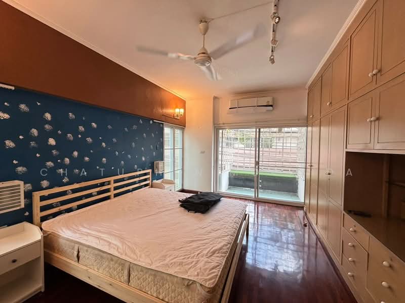 Siam Penthouse 2 Condominium : สยาม เพนท์เฮาส์ 2 คอนโดมิเนียม, กรุงเทพ, 72 ซอยสาทร 1 ถนนสาทร, ทุ่งมหาเมฆ, สาทร, กรุงเทพ, 170 ตร.ม., คอนโด ให้เช่า, โดย Chatuphon Mochida, 500351447 - DDproperty.com