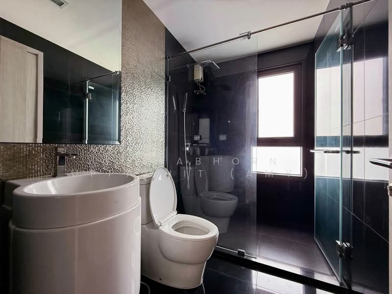 Rhythm Sukhumvit 36-38, Bangkok, 55 Soi Sukhumvit 36, Sukhumvit Road, Phra Kanong, Khlong Toei, Bangkok, 2 Bedrooms, 75 sqm, Condo For Rent, by Juthabhorn Uppachit (Amy), 500351459 - DDproperty.com