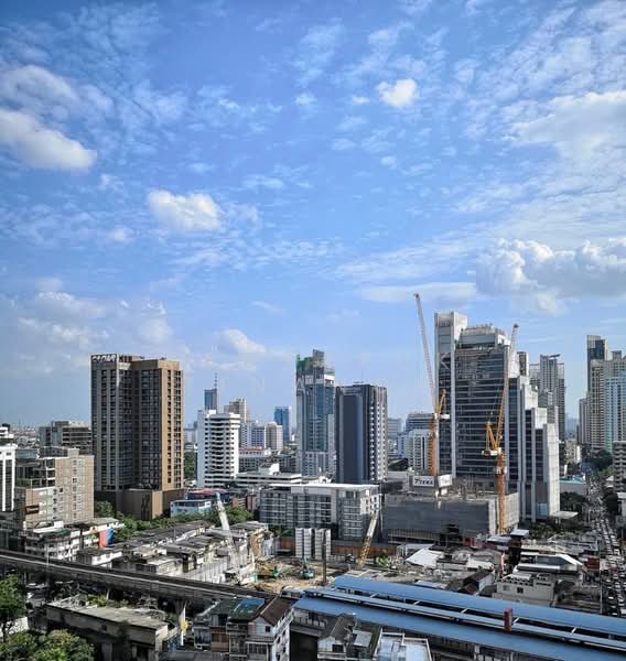 The Diplomat 39, Bangkok, 18 Soi Sukhumvit 39, Sukhumvit Road, Khlong Tan Nua, Watthana, Bangkok, 1 Bedroom, 60 sqm, Condo For Rent, by Kanyapuk Tinanop, 500351530 - DDproperty.com