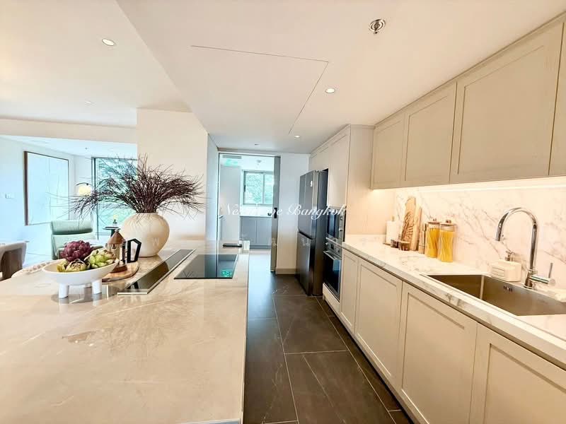 Canvas 39 The Residence, Bangkok, 116 Soi Phromchit, Sukhumvit Road, Khlong Tan Nua, Watthana, Bangkok, 3 Bedrooms, 227 sqm, Condo For Sale, by Supajee Wattanarom, 500351536 - DDproperty.com