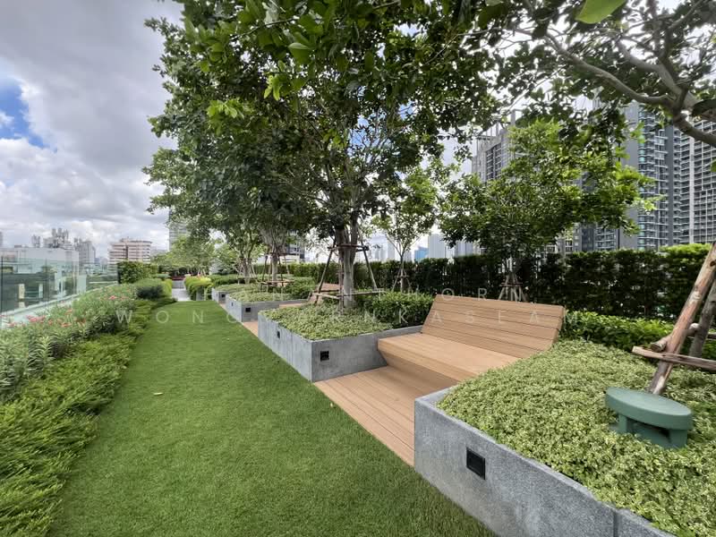 Via 34, Bangkok, 15 Soi Sukhumvit 34, Khong Tan, Khlong Toei, Bangkok, 3 Bedrooms, 146 sqm, Condo For Rent, by Thananthorn Wongvarnkaseam, 500351576 - DDproperty.com