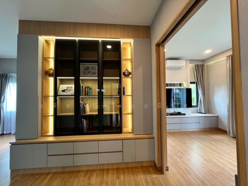 CENTRO Thawiwatthana, Bangkok, Soi Thawiwatthana 1, Thawiwatthana Road, Nong Kang Plu, Nong Khaem, Bangkok, 5 Bedrooms, 380 sqm, Single Detached House For Rent, by Adisorn Ploymeerassamee, 500351619 - DDproperty.com
