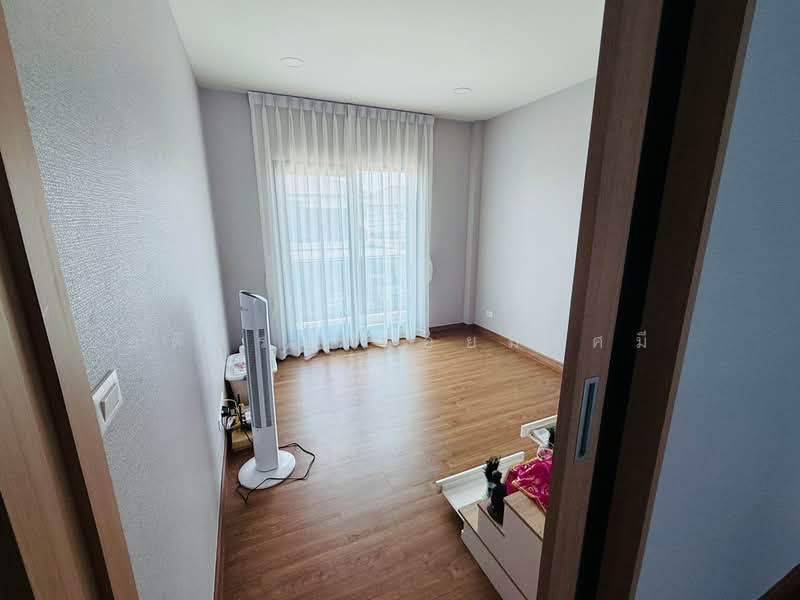 CENTRO Thawiwatthana, Bangkok, Soi Thawiwatthana 1, Thawiwatthana Road, Nong Kang Plu, Nong Khaem, Bangkok, 5 Bedrooms, 380 sqm, Single Detached House For Rent, by Adisorn Ploymeerassamee, 500351619 - DDproperty.com