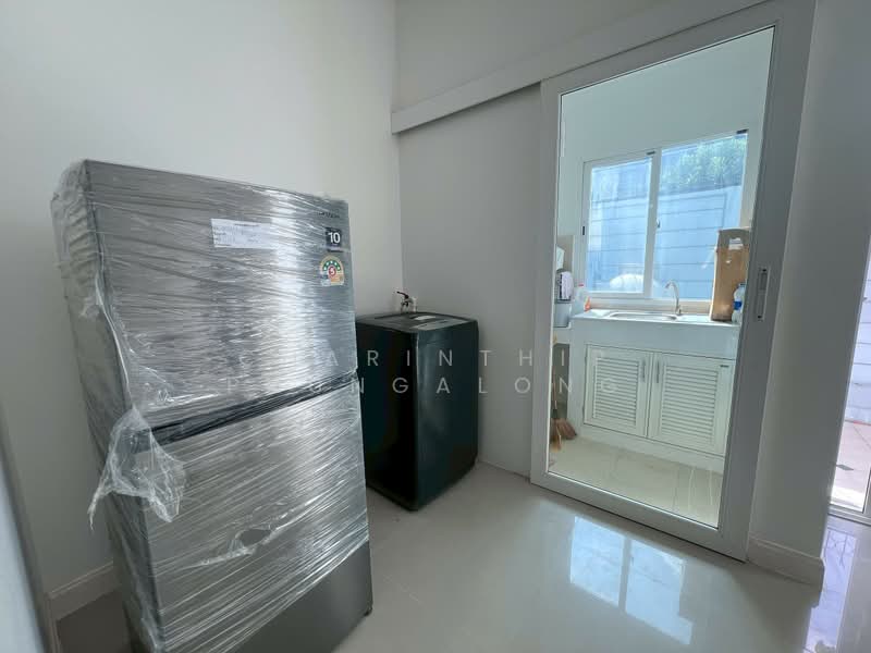 Baan Klang Muang Urbanion Rama 9-Ladprao, Bangkok, Soi Ladprao 84, Ladprao Road, Wang Thonglang, Bangkok, 3 Bedrooms, 180 sqm, Townhouse For Rent, by Charinthip Phungalong, 500351644 - DDproperty.com