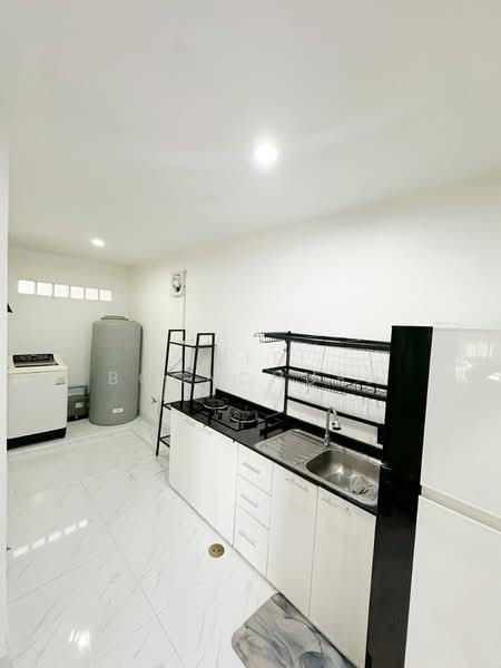 Grande Pleno Sukhumvit-Bangna : แกรนด์ พลีโน่ สุขุมวิท-บางนา, สมุทรปราการ, บางแก้ว, บางพลี, สมุทรปราการ, 120 ตร.ม., บ้านเดี่ยว ให้เช่า, โดย Thiti Boonchurn, 500351645 - DDproperty.com