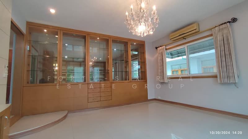 Tararom Ramkhamhaeng 150, Bangkok, Soi Ramkhamhaeng 150, Saphan Sung, Bangkok, 4 Bedrooms, 230 sqm, Single Detached House For Rent, by Forty-Six Real Estate Group, 500351653 - DDproperty.com