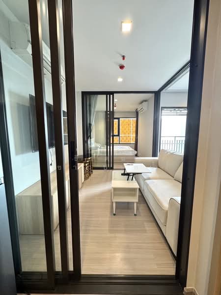 Life Sathorn Sierra, Bangkok, Ratchaphruek Rd, Talat Plu, Thon Buri, Bangkok, 1 Bedroom, 36 sqm, Condo For Rent, by ธีรดนย์ ชาวปากน้ำ, 500351656 - DDproperty.com