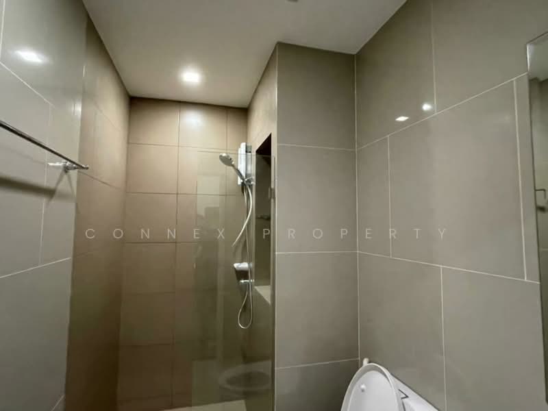 Rich Park @ Triple Station, Bangkok, 591 Srinakarin Road, Suan Luang, Bangkok, 1 Bedroom, 30 sqm, Condo For Rent, by Connex Property, 500351706 - DDproperty.com
