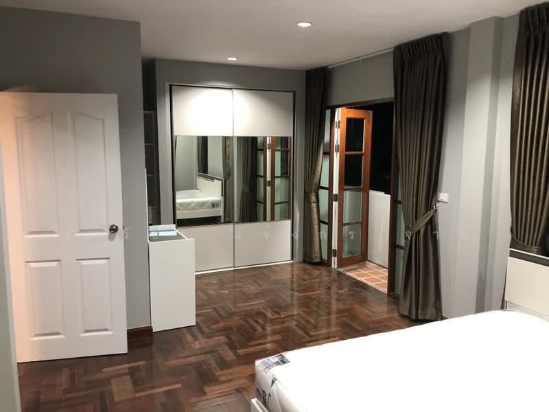 Vararom Lakeview : วรารมย์ เลควิลล์, สมุทรปราการ, ถนนบางพลี-ตำหรุ, บางพลีใหญ่, บางพลี, สมุทรปราการ, 300 ตร.ม., บ้านเดี่ยว ให้เช่า, โดย สิรวัชร แจ้งกระจ่าง, 500351711 - DDproperty.com
