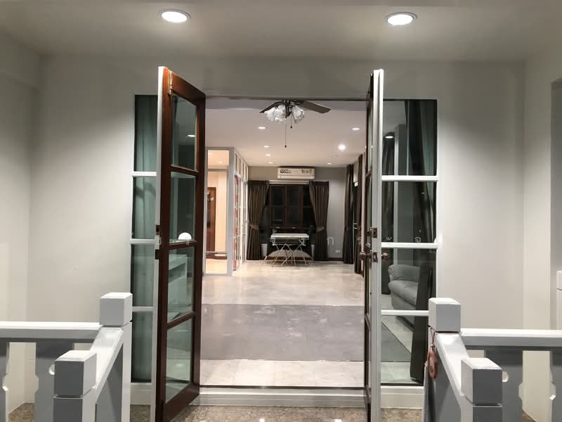 Vararom Lakeview, Samut Prakan, Bang Phli-Tamru Road, Bangphli Yai, Bang Plee, Samut Prakan, 4 Bedrooms, 300 sqm, Single Detached House For Rent, by สิรวัชร แจ้งกระจ่าง, 500351711 - DDproperty.com