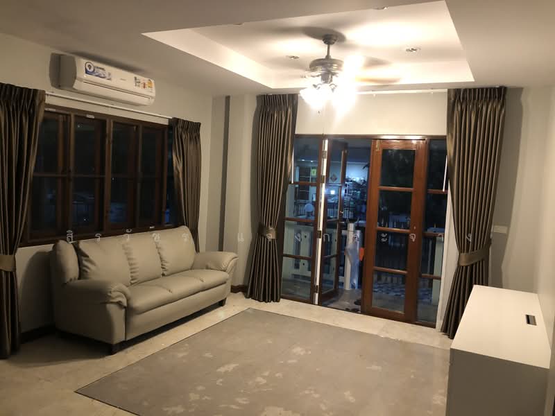 Vararom Lakeview : วรารมย์ เลควิลล์, สมุทรปราการ, ถนนบางพลี-ตำหรุ, บางพลีใหญ่, บางพลี, สมุทรปราการ, 300 ตร.ม., บ้านเดี่ยว ให้เช่า, โดย สิรวัชร แจ้งกระจ่าง, 500351711 - DDproperty.com