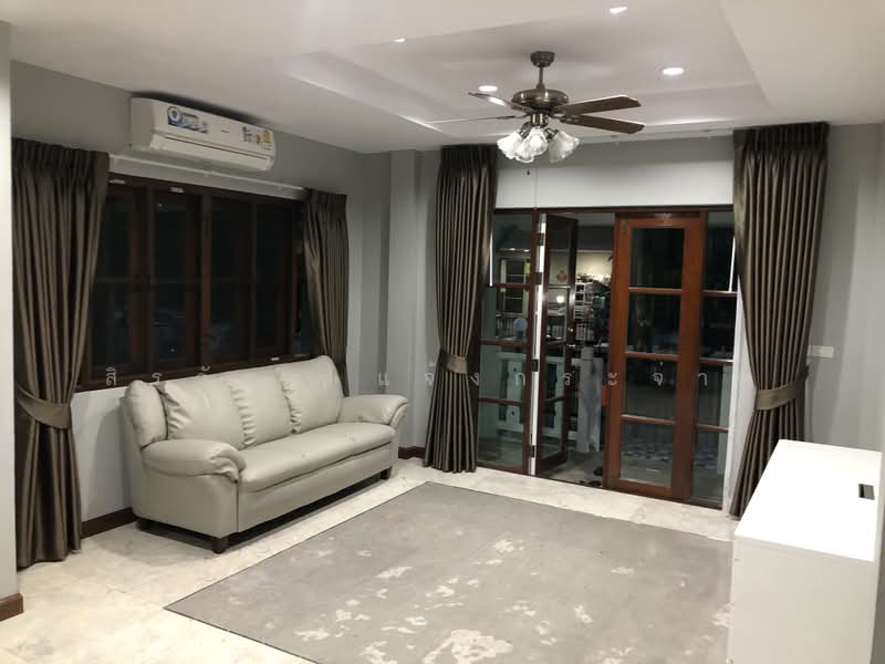 Vararom Lakeview, Samut Prakan, Bang Phli-Tamru Road, Bangphli Yai, Bang Plee, Samut Prakan, 4 Bedrooms, 300 sqm, Single Detached House For Rent, by สิรวัชร แจ้งกระจ่าง, 500351711 - DDproperty.com