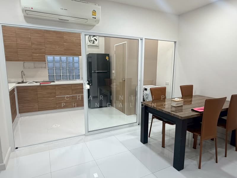 Baan Klang Muang Urbanion Rama 9-Ladprao, Bangkok, Soi Ladprao 84, Ladprao Road, Wang Thonglang, Bangkok, 3 Bedrooms, 180 sqm, Townhouse For Rent, by Charinthip Phungalong, 500351718 - DDproperty.com