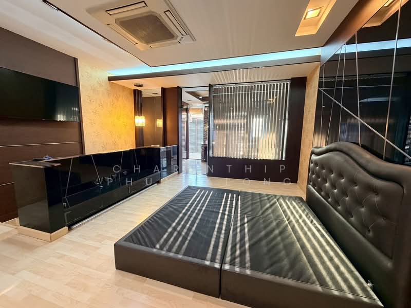Baan Klang Muang Urbanion Rama 9-Ladprao, Bangkok, Soi Ladprao 84, Ladprao Road, Wang Thonglang, Bangkok, 3 Bedrooms, 180 sqm, Townhouse For Rent, by Charinthip Phungalong, 500351718 - DDproperty.com