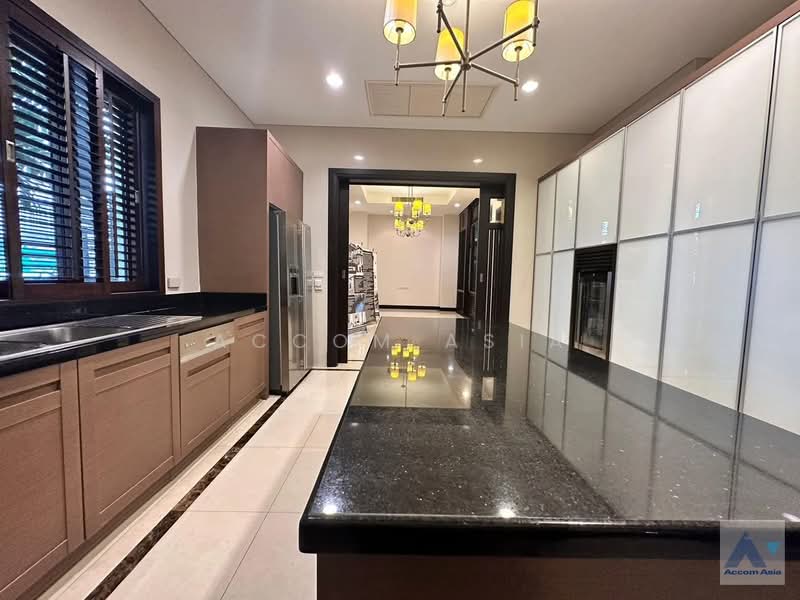Private Swimming Pool 4 Bedrooms House for Rent in Sukhumvit, Bangkok near BTS Asok - MRT Sukhumvit, Bangkok, Khlong Tan Nua, Watthana, Bangkok, 4 Bedrooms, 680 sqm, Single Detached House For Rent, by Accom Asia, 500351738 - DDproperty.com