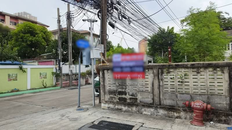 ที่ดินพร้อมสิ่งปลูกสร้างใจกลางกรุง พหลโยธินซอย 8 เดินทางสะดวกเข้าออกได้หลายทาง, Bangkok, Samsen Nai, Phaya Thai, Bangkok, , 796 sqm, Land For Sale, by Anumas Hangkul, 500351779 - DDproperty.com