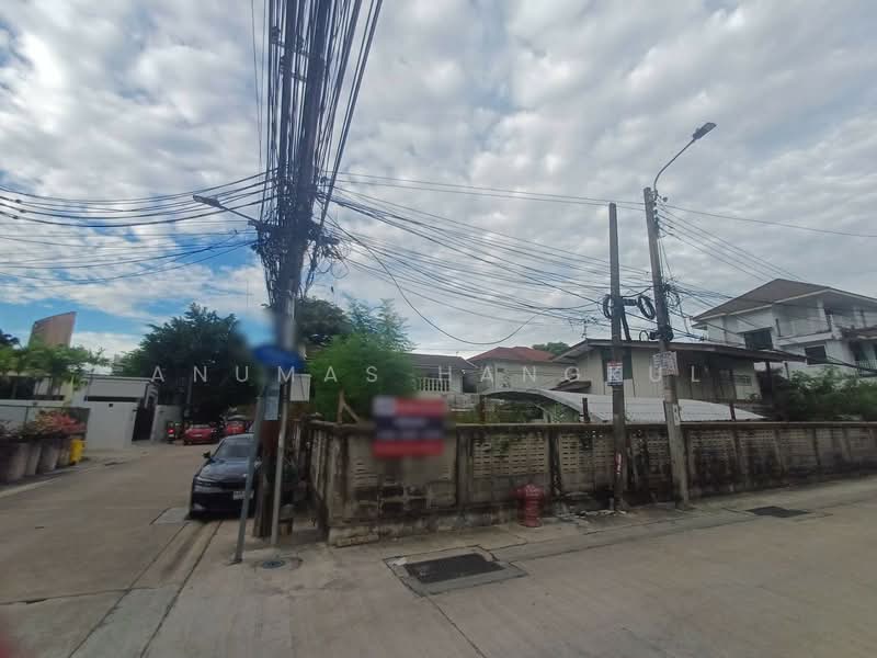 ที่ดินพร้อมสิ่งปลูกสร้างใจกลางกรุง พหลโยธินซอย 8 เดินทางสะดวกเข้าออกได้หลายทาง, Bangkok, Samsen Nai, Phaya Thai, Bangkok, , 796 sqm, Land For Sale, by Anumas Hangkul, 500351779 - DDproperty.com