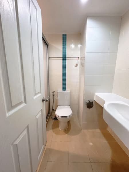 Lumpini Park Rama 9-Ratchada, Bangkok, 888 Chaturathit Road, Bang Kapi, Huai Khwang, Bangkok, 2 Bedrooms, 74 sqm, Condo For Rent, by Waiyawut Kwanmongkhol, 500351790 - DDproperty.com