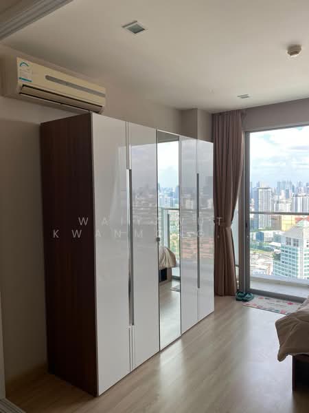 Sky Walk Residences, Bangkok, 1599 Sukhumvit Road, Phra Kanong Nua, Watthana, Bangkok, 1 Bedroom, 40 sqm, Condo For Rent, by Waiyawut Kwanmongkhol, 500351805 - DDproperty.com