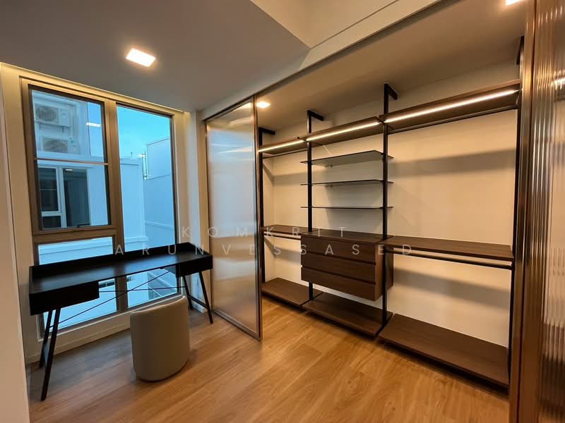 VIVE Rama 9, Bangkok, 38 Krungthep Kreetha Road, Saphan Sung, Bangkok, 3 Bedrooms, 324 sqm, Single Detached House For Rent, by Komkrit Arunvessased , 500351850 - DDproperty.com