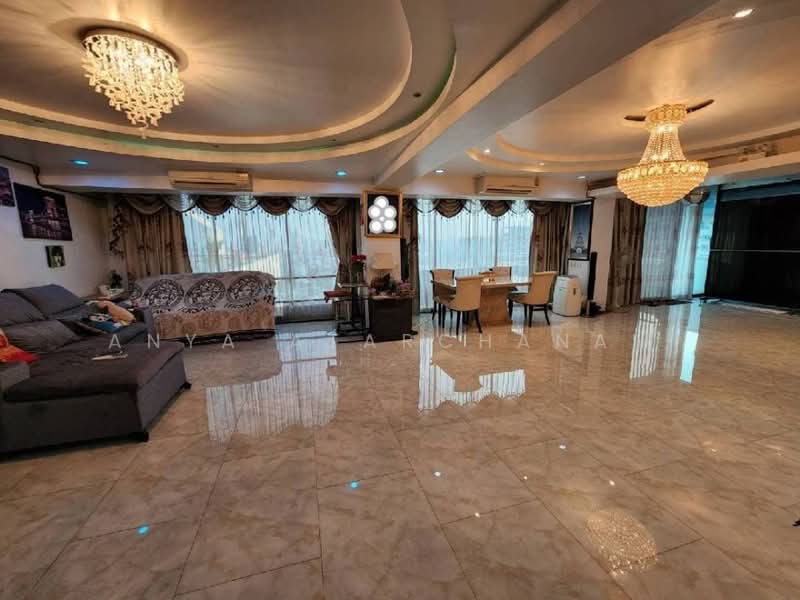 Four Street Mansion, Bangkok, Soi Phahonyothin 24, Phahonyothin Road, Jom Phon, Chatuchak, Bangkok, 2 Bedrooms, 250 sqm, Condo For Sale, by Anya Atarchanai , 500351853 - DDproperty.com