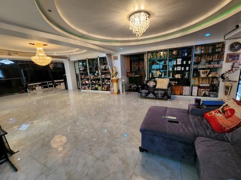 Four Street Mansion, Bangkok, Soi Phahonyothin 24, Phahonyothin Road, Jom Phon, Chatuchak, Bangkok, 2 Bedrooms, 250 sqm, Condo For Sale, by Anya Atarchanai , 500351853 - DDproperty.com