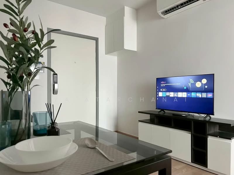 Chewathai Pinklao, Bangkok, Arun Amarin Road, Bang Yi Khan, Bang Phlat, Bangkok, 1 Bedroom, 30 sqm, Condo For Rent, by Anya Atarchanai , 500351878 - DDproperty.com
