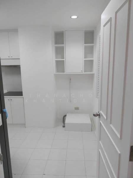 Acadamia Grand Tower, Bangkok, Soi Sukhumvit 43, Khlong Tan Nua, Watthana, Bangkok, 2 Bedrooms, 66 sqm, Condo For Rent, by Thanachot Khantigamongun, 500351900 - DDproperty.com