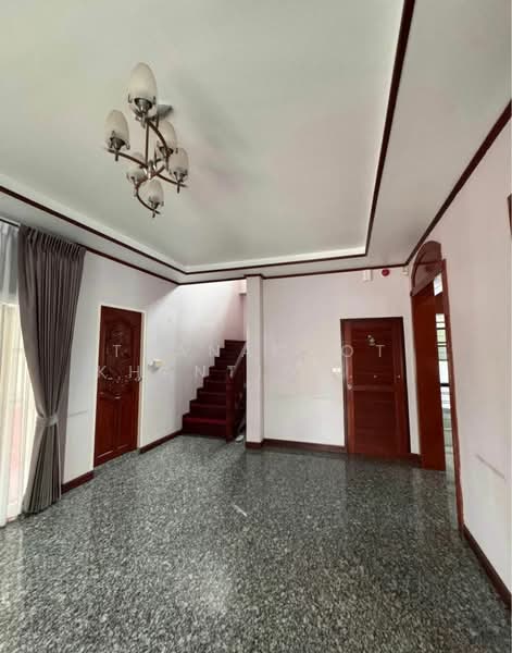 4-BR House, Bangkok, Bang Na Tai, Bang Na, Bangkok, 4 Bedrooms, 350 sqm, Single Detached House For Rent, by Thanachot Khantigamongun, 500351904 - DDproperty.com