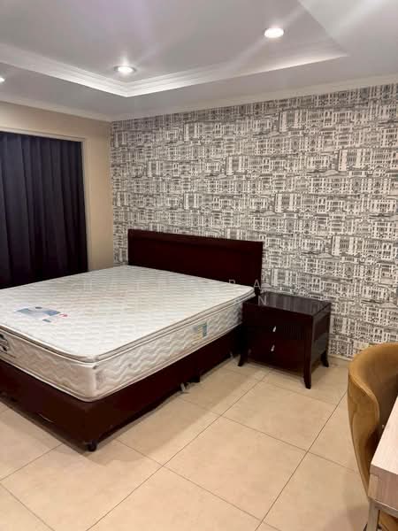 Fairview Tower, Bangkok, 40 Soi Sukhumvit 18, Khlong Toei, Bangkok, 3 Bedrooms, 257 sqm, Condo For Rent, by Hathairat  Rookphan  , 500351925 - DDproperty.com