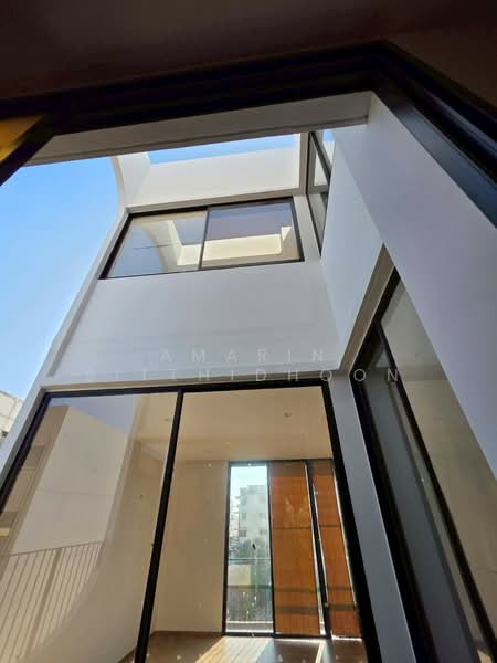 Noble Curve, Bangkok, Pradit Manutham Rd, Lat Phrao, Bangkok, 4 Bedrooms, 454 sqm, Townhouse For Sale, by Amarin Sitthidhoon, 500351943 - DDproperty.com