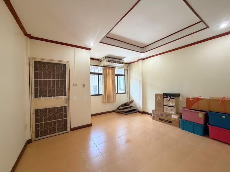 ทาวน์เฮ้าส์ 2 ชั้น ซอยประชาอุทิศ12 แยก1, Bangkok, Rat Burana, Bangkok, 2 Bedrooms, 120 sqm, Townhouse For Sale, by Punpapa Rassamee, 500352010 - DDproperty.com