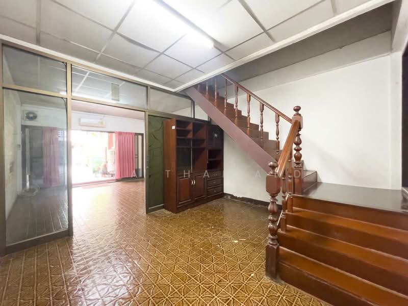 Chat Kaeo Bang Kapi Village, Bangkok, Happyland Road, Khlong Chan, Bang Kapi, Bangkok, 2 Bedrooms, 100 sqm, Townhouse For Sale, by ERA Thailand, 500352011 - DDproperty.com