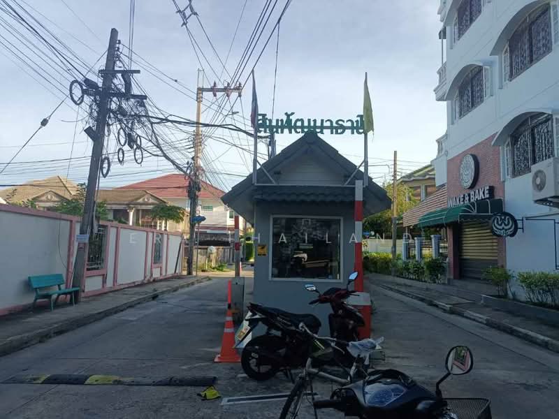 สินพัฒนาธานี ลาดยาว, Bangkok, Lat Yao, Chatuchak, Bangkok, 4 Bedrooms, 200 sqm, Townhouse For Sale, by ERA Thailand, 500352024 - DDproperty.com
