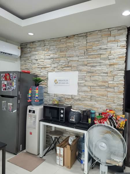 สินพัฒนาธานี ลาดยาว, Bangkok, Lat Yao, Chatuchak, Bangkok, 4 Bedrooms, 200 sqm, Townhouse For Sale, by ERA Thailand, 500352024 - DDproperty.com
