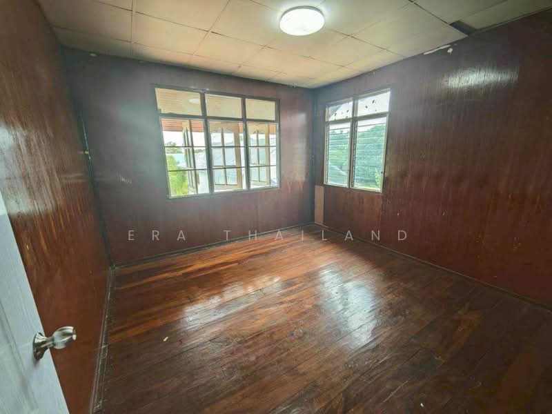 บ้านหลังใหญ่ ที่ดินกว้าง 150 ตร.ว. อรัญญิก, Phitsanulok, Aranyik, Muang Phitsanulok, Phitsanulok, 4 Bedrooms, 150 sqm, Single Detached House For Sale, by ERA Thailand, 500352046 - DDproperty.com