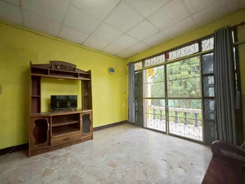 บ้านหลังใหญ่ ที่ดินกว้าง 150 ตร.ว. อรัญญิก, Phitsanulok, Aranyik, Muang Phitsanulok, Phitsanulok, 4 Bedrooms, 150 sqm, Single Detached House For Sale, by ERA Thailand, 500352046 - DDproperty.com