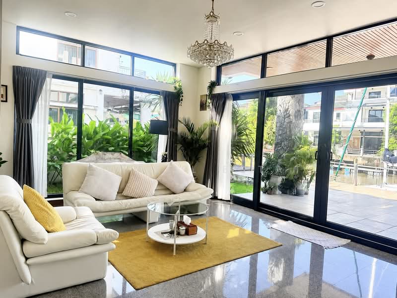 Canal Front House for Sale Na Jomtien Pattaya, Chon Buri (Pattaya), Bang Lamung, Bang Lamung (Pattaya), Chon Buri (Pattaya), 3 Bedrooms, 200 sqm, Single Detached House For Sale, by PLC real estate, 500352074 - DDproperty.com